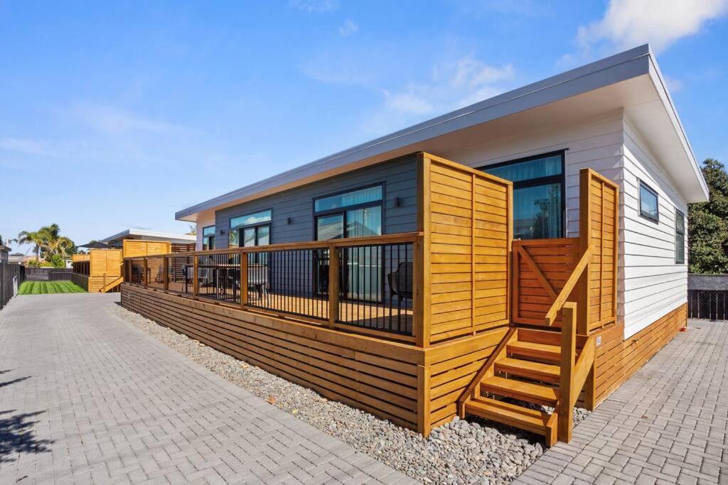 Another On Leo Waihi Ngoại thất bức ảnh